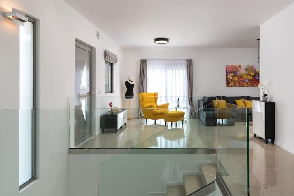 Luxurious And Modern House Near Town And Beach Azgúru Kültér fotó